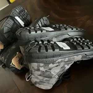 Ecco | Shoes | Ecco Mens Track 25 Camo Goretex Shoe In  display picture 2